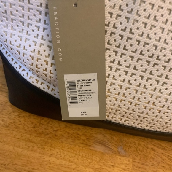 Kenneth Cole Reaction White and Black Tote Bag NWT - Picture 3 of 9